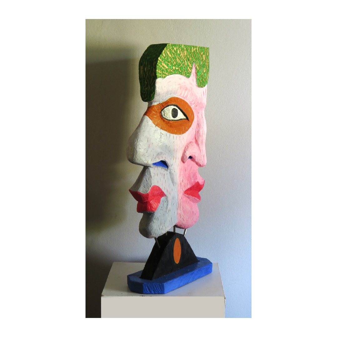 x1 sculpture showing x4 sides